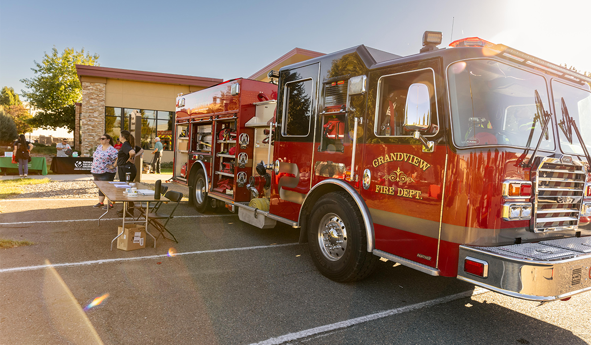 Firetruck in Grandview Campus parking lot during new student welcome event