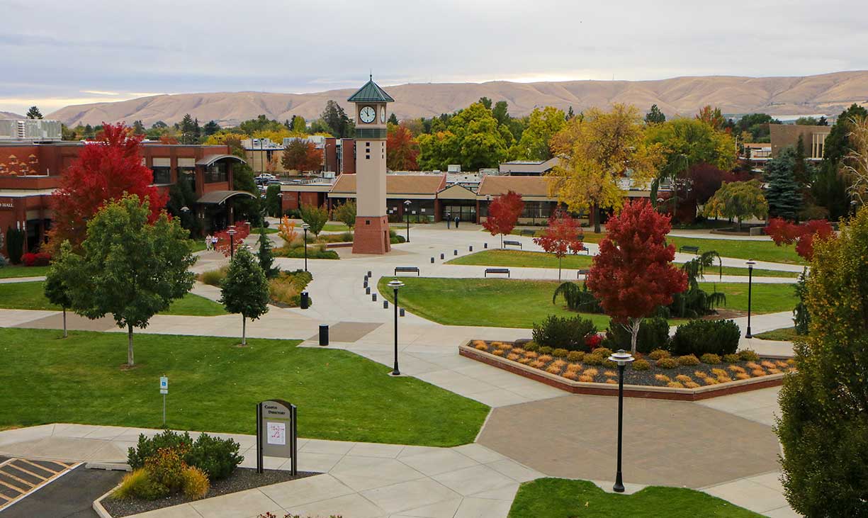 Yakima Campus courtyard