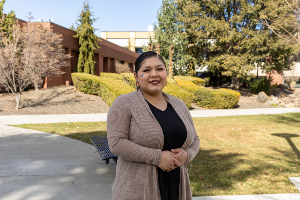 A’Miah Nappo poses for student story picture on the YVC Yakima grounds. 